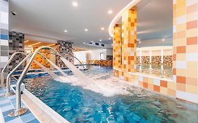 Hotel Crystal Wellness & Spa Superior  4*